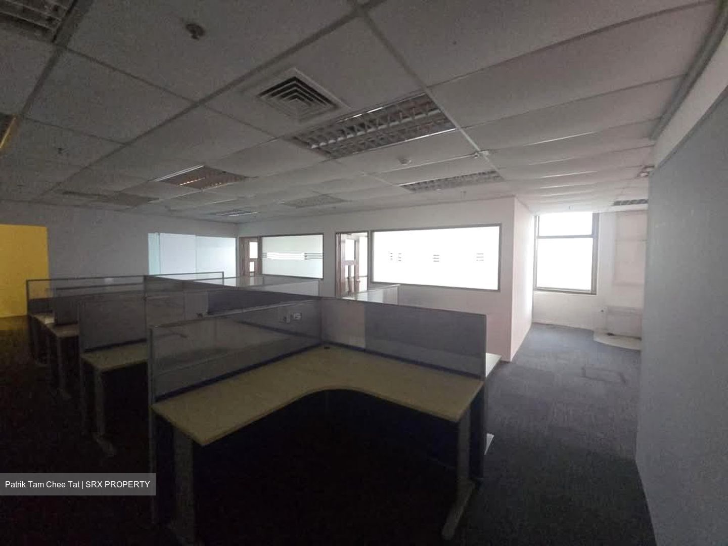 Peninsula Plaza (D6), Office #560453801